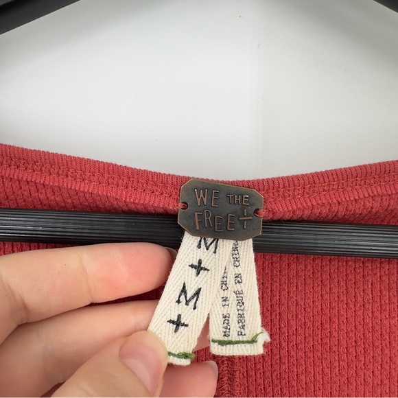 Free People Red Bandana Cuff Thermal Long Sleeve Top Medium - Picture 5 of 6